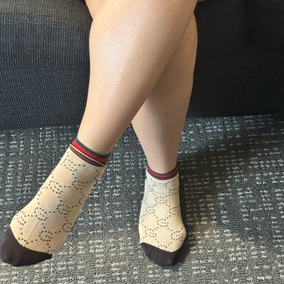 2 Pairs Sale-Cream and Brown Knit Ankle Socks - Picture 4 of 9